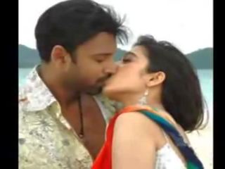 Telugu coppia planning per sesso video oltre il telefono su san valentino giorno