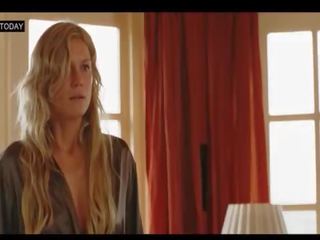 Sophie hilbrand - hollandais blone, nu en publique, masturbation & x évalué film scènes - zomerhitte (2008)